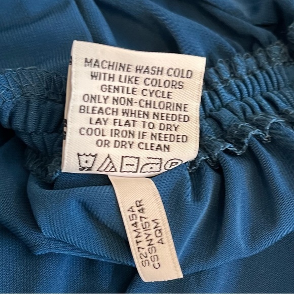 Calvin Klein blue sleeveless ruched top, stretchy, teal blue, size Large - Picture 12 of 12